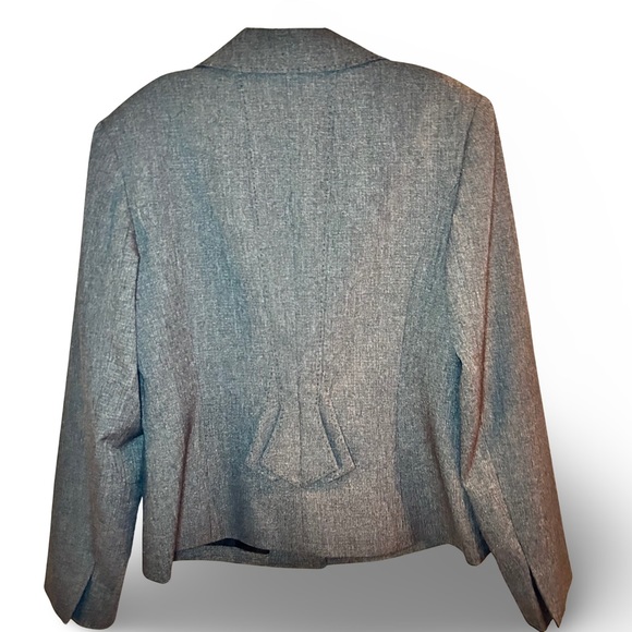 Women's Louben Grey with Godet on Back Size 8 - Picture 8 of 15